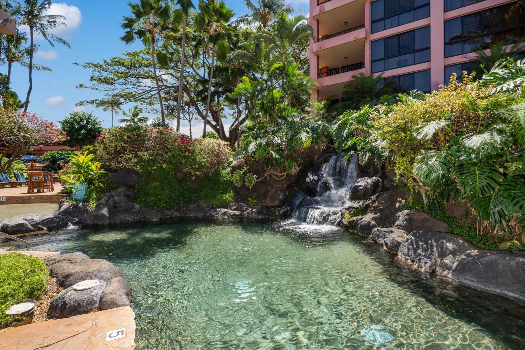 Kahana Falls Resort Napili-Honokowai Exterior photo